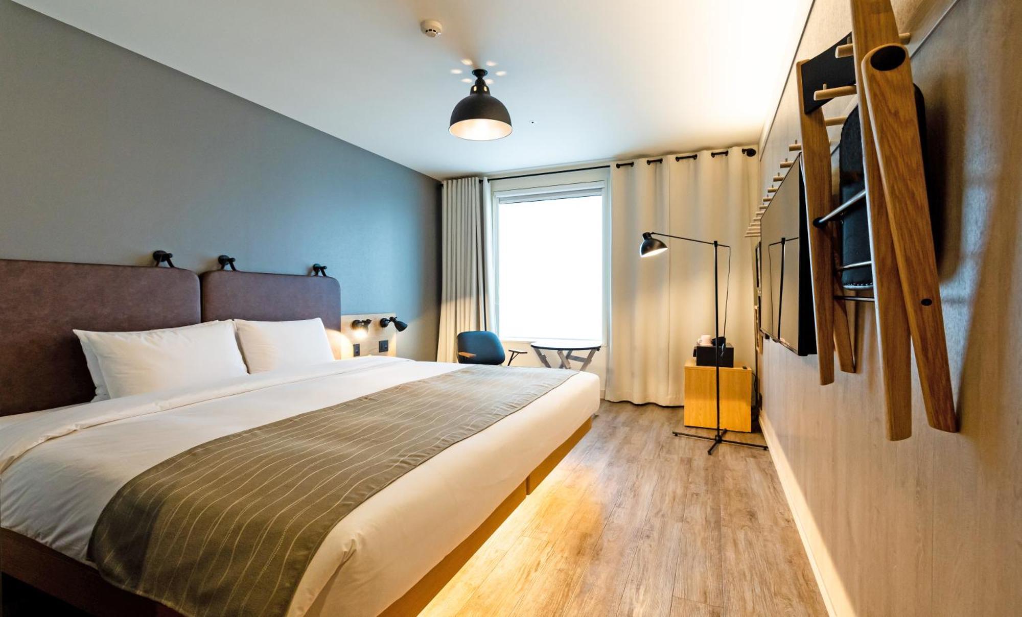 Moxy Honmachi By Marriott Ōsaka